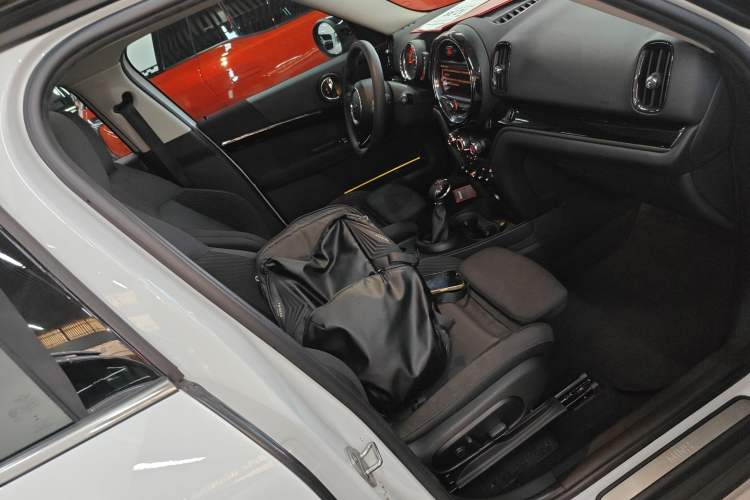 Used MINI Countryman 2019 1.5T COOPER ALL4 Classic Weekend Travel Edition