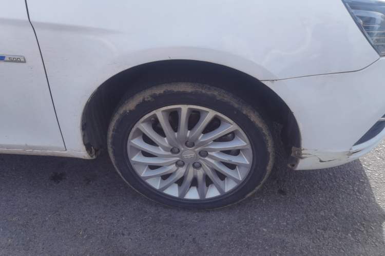 Used Geely Auto Emgrand New Energy 2019 EV500 Ambition Standard Range Edition Right Front Wheel Hub