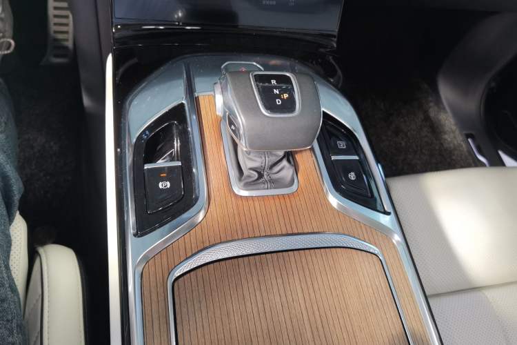 Used Hongqi E-HS9 2021 510 km Flagship Edition Four Seats
