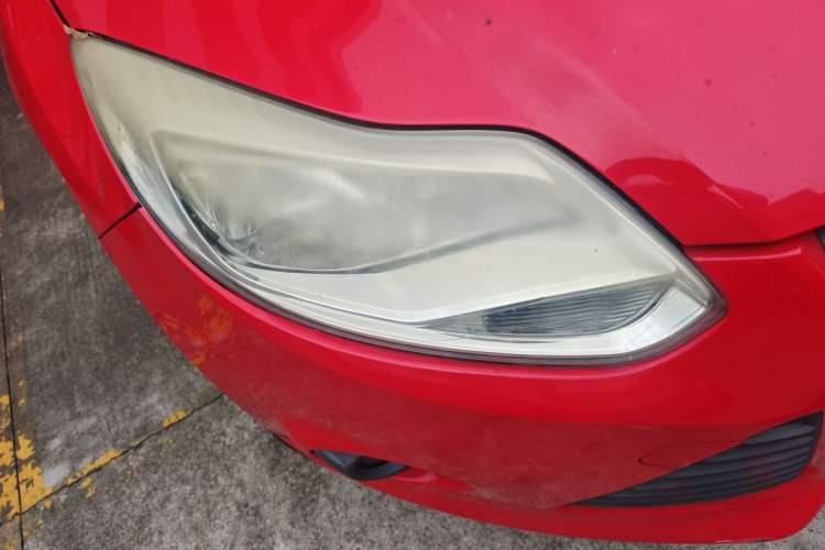 Used Ford Focus 2012 Hatchback 1.6L Automatic Comfort Model Right Front Headlight