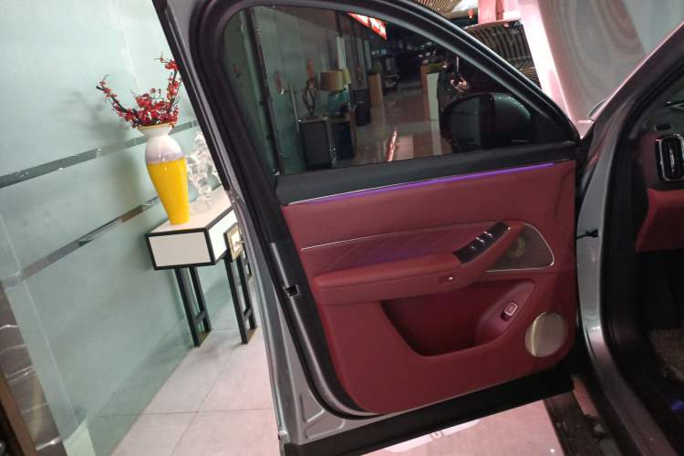 Used Hima AITO M8 2025 Extended-Range Max+ Version 53.4 kWh 5-Seater Edition