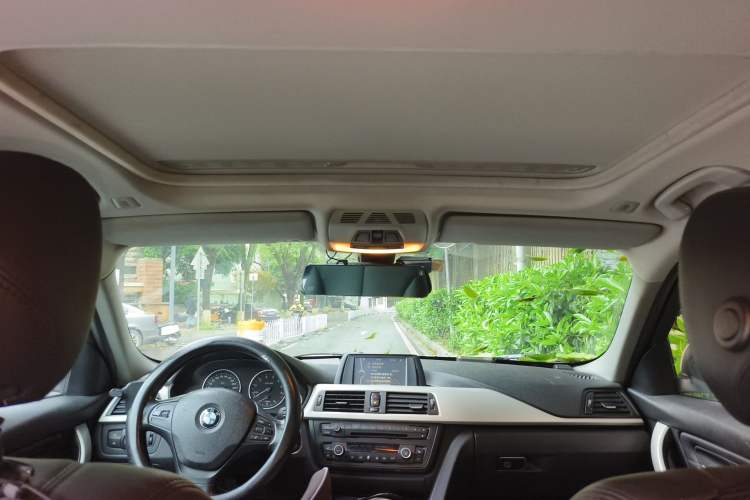 Used BMW 3 Series 2013 320i Sport Edition
