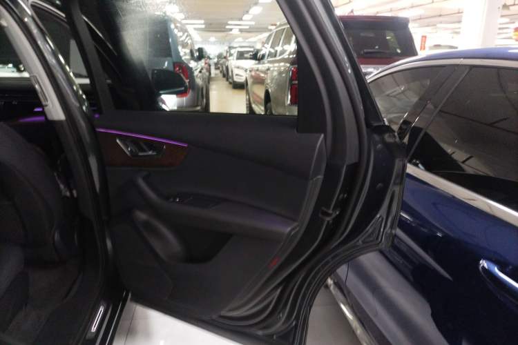 Used Audi Q7 2021 45 TFSI quattro S line Sport model