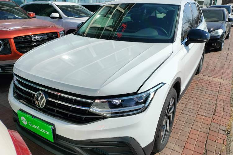 Used Volkswagen Tiguan L 2024 300TSI Automatic Two-Wheel Drive Smart Edition
