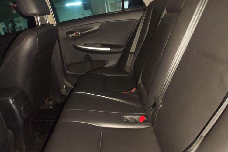 Used Toyota Corolla 2013 Special Edition 1.8L CVT ZhiKu GL-i