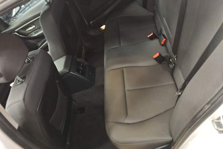 Used BMW 3 Series 2017 318i Fashion Model
