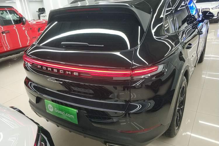 Used Porsche Cayenne 2024 Cayenne 3.0T Rear