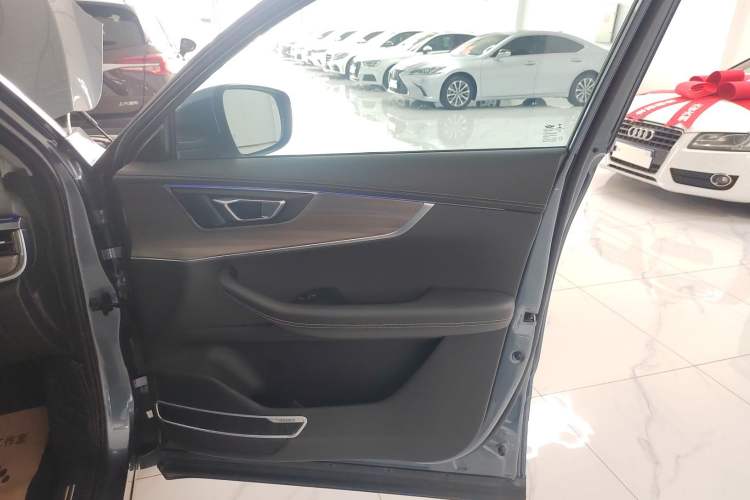 Used Chery Tiggo 8 2020 290TGDI Automatic Luxury Edition Big Six-Seater