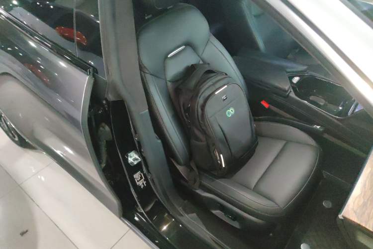 Used NETA S 2023 All-Electric 520 km Range Rear-Drive Version