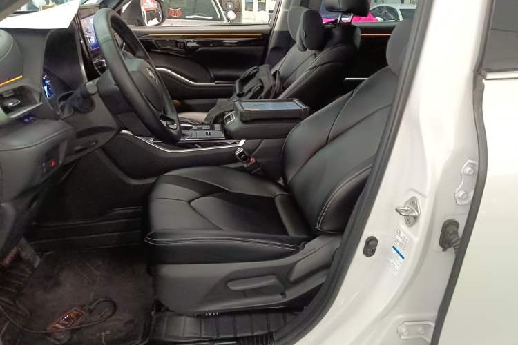 Used Toyota Highlander 2022 Dual-Engine 2.5L 4x4 Elite Edition 7-Seater