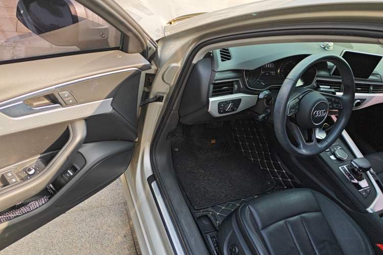 Used Audi A4L 2017 Plus 40 TFSI Fashion Model