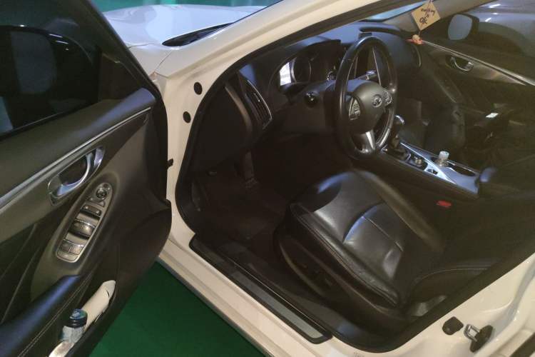 Used Infiniti Q50L 2016 2.0T Enjoyment Edition
