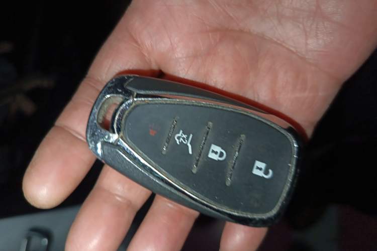 Used Chevrolet Equinox 2019 535T Automatic YuJie Edition China VI
