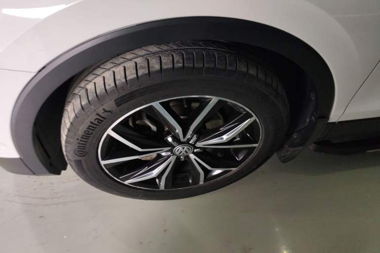 Used Volkswagen Tiguan L 2019 330TSI Automatic Two-Wheel Drive Smart Luxury Version China VI Standard