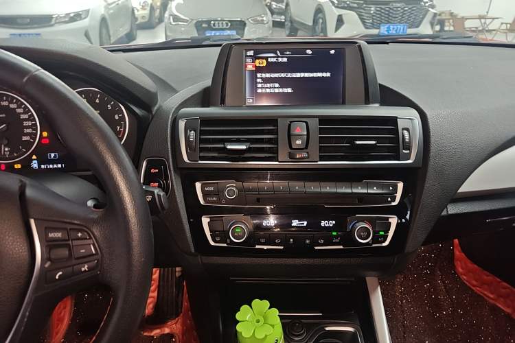 Used BMW 1 Series 2015 120i Leading Model Audio And AC Panel