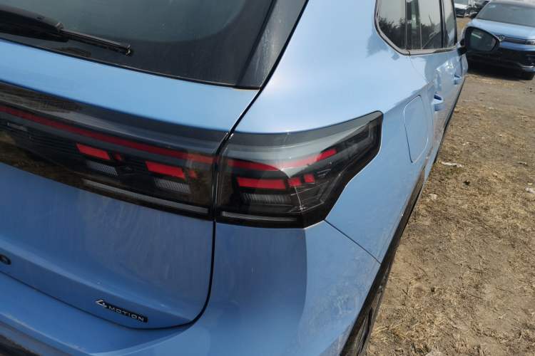 Used Volkswagen Tiguan L 2024 PRO 380TSI Four-Wheel Drive R-Line Prestige Edition Exterior 3