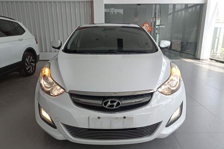 Used Hyundai Elantra (5th Generation / Langdong) 2015 1.6L Manual Leading Model
