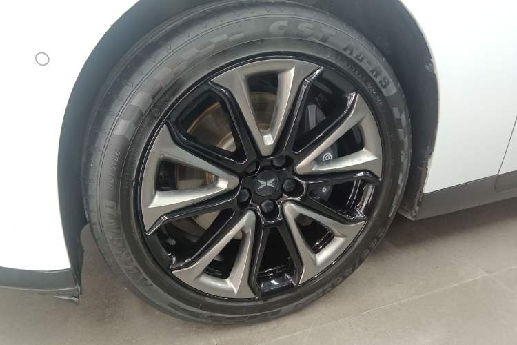 Used XPeng P7 2022 670N+