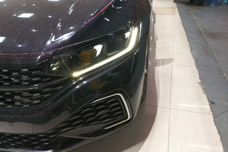 Used Volkswagen Passat 2022 330TSI Starry Elite Edition Custom Version
