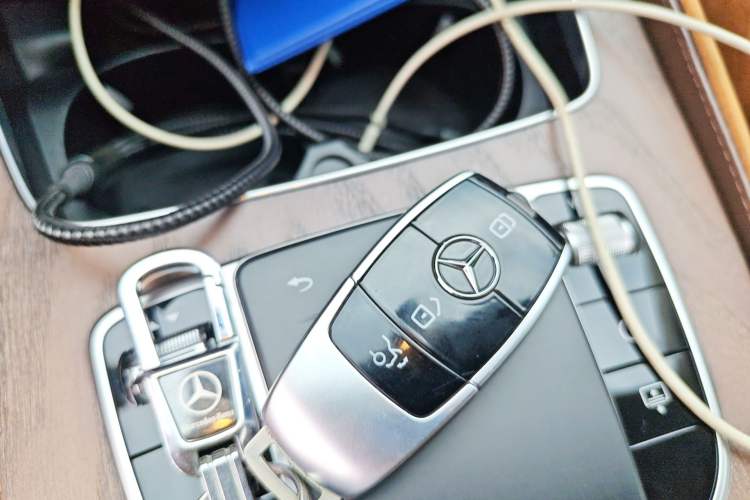 Used Mercedes-Benz E-Class 2023 Updated E 300 L Luxury Edition
