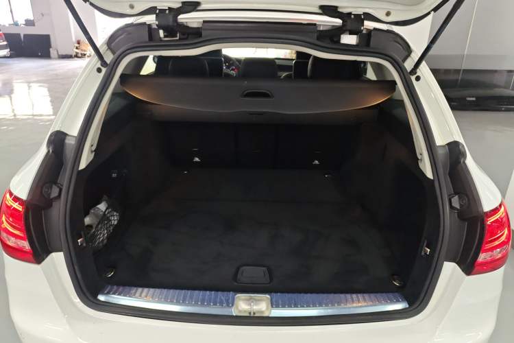 Used Mercedes-Benz C-Class 2018 C 200 Estate
