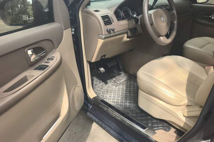 Used Buick GL8 2014 2.4L Classic Edition