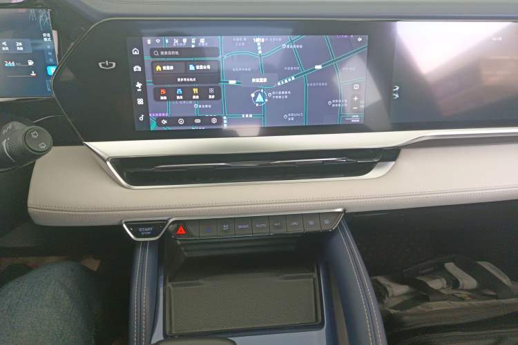 Used Geely Auto Monjaro L 2022 1.5T Leishen Hi·F Plug-in Hybrid Super Xun Audio And AC Panel