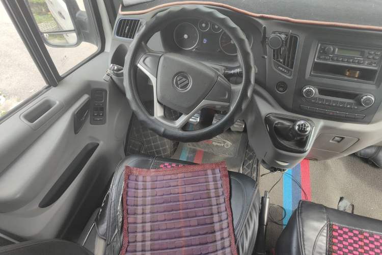 Used Foton Toano 2019 2.8T E5 Van 4J28TC3