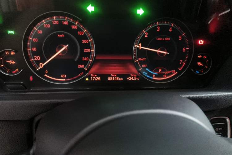 Used BMW 3 Series GT 2020 320i M Sport Night Edition Odometer Close Up