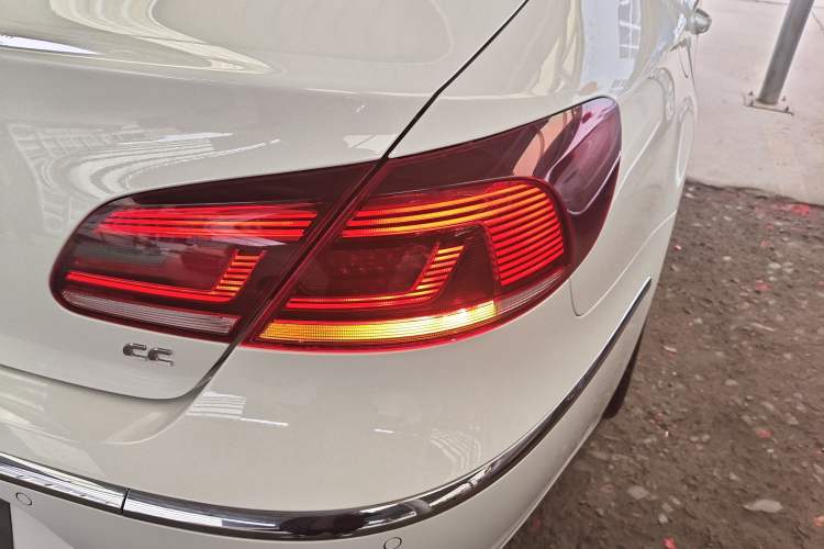 Used Volkswagen FAW-Volkswagen CC 2016 1.8TSI Prestige Model