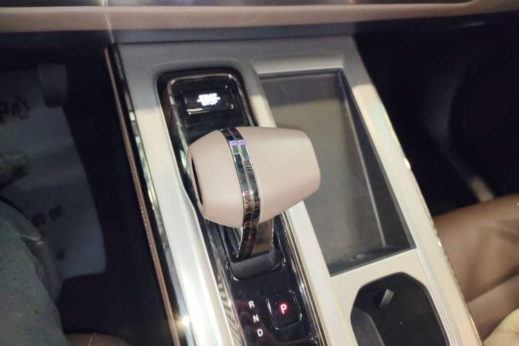 Used GAC Trumpchi GS4 2024 MAX 1.5T Flagship Edition Gear Lever