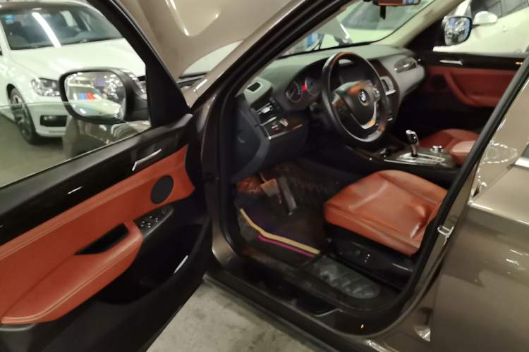 Used BMW X3 2011 xDrive28i Luxury Model