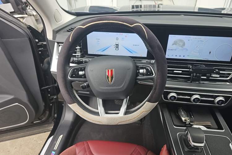 Used Hongqi HS5 2023 2.0T Qixiang Pro Edition

