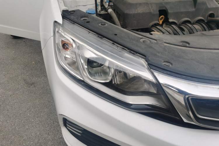 Used Geely Auto Vision 2019 Upgraded Model 1.5L Automatic Luxury Version China V Standard
