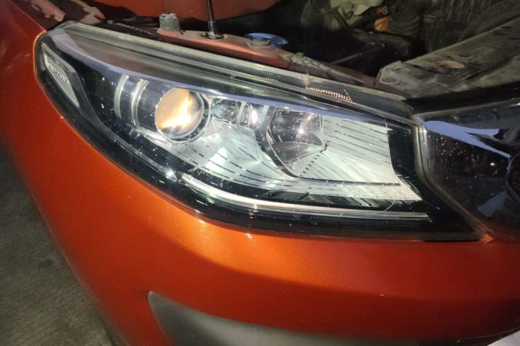 Used BAIC Changhe Q35 2016 1.5L Automatic Smart Edition Right Front Headlight