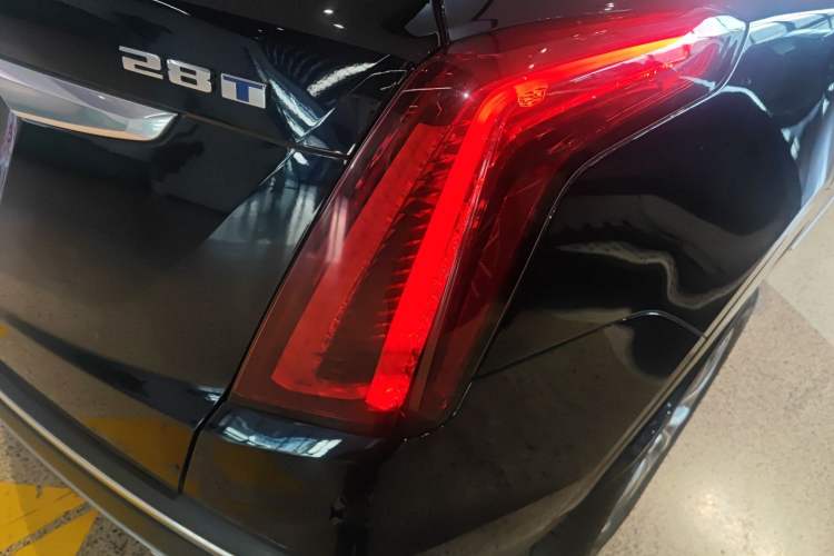 Used Cadillac XT5 2022 2.0T Four-Wheel Drive Luxury Version