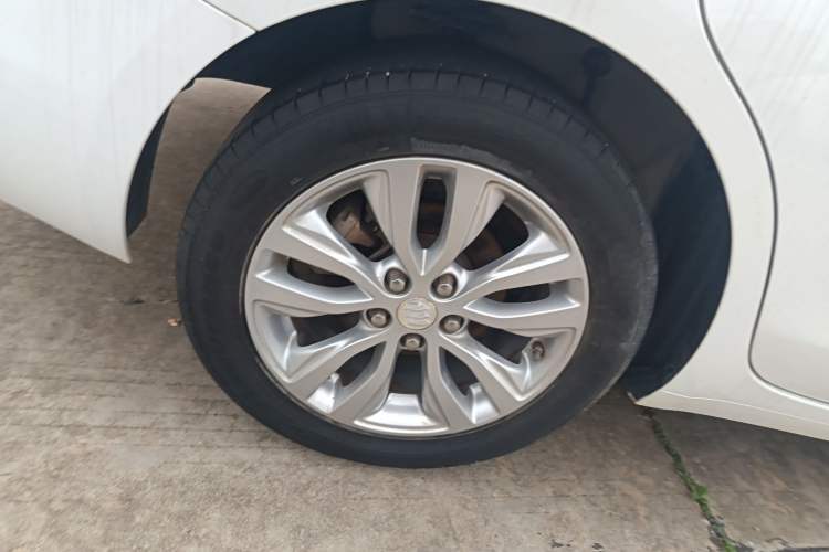 Used Buick GT 2019 15T Dual-Clutch Connected Elite Model China VI Exterior 5