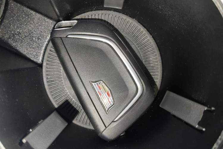 Used Cadillac XT5 2025 2.0T Platinum Edition