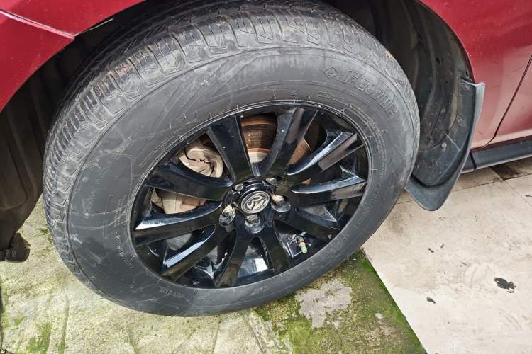 Used Mazda CX-7 2014 2.5L 2WD Luxury Edition Exterior 4