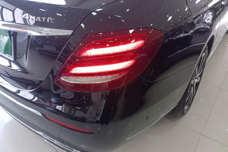 Used Mercedes-Benz E-Class 2019 E 260 L
