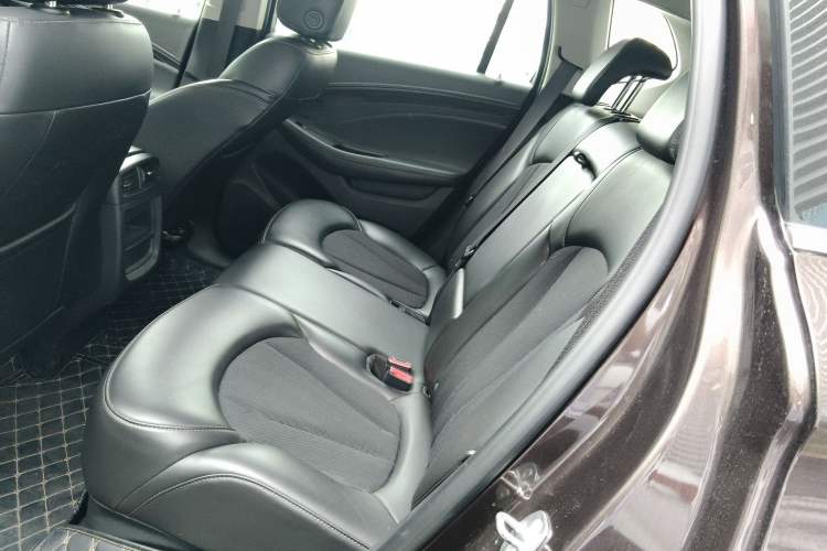 Used Buick Envision 2021 532T Two-Wheel-Drive Leading Version Left Rear Seat