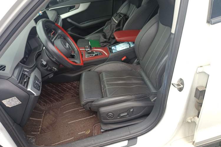 Used Audi A4L 2022 40 TFSI Luxury Dynamic Model Left Front Seat