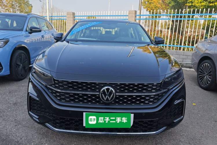 Used Volkswagen Passat 2026 Model, Outstanding 380TSI Xingkong Longteng Edition Front