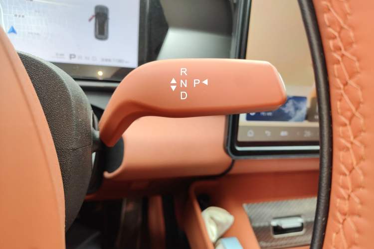 Used BYD Tang L 2025 DM 200KM Four-Wheel Drive LiDAR Flagship Model