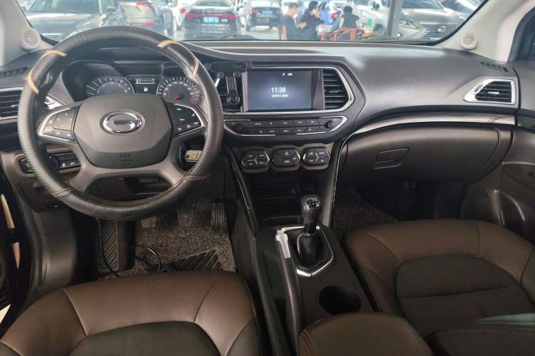 Used GAC Trumpchi GS4 2017 235T Manual Two-Wheel Drive Luxury Edition