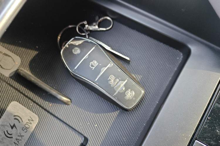 Used BYD Song PLUS New Energy 2025 EV Smart Drive Edition 605km Flagship Model
