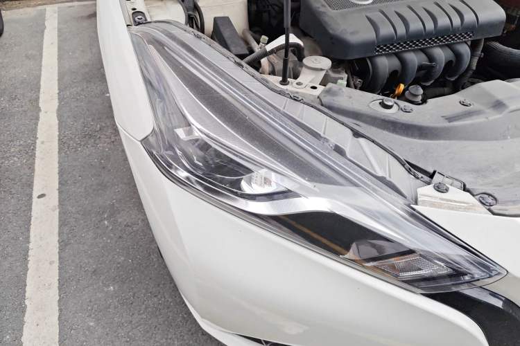 Used Nissan Lannia 2016 1.6L CVT High-Energy Version Right Front Headlight