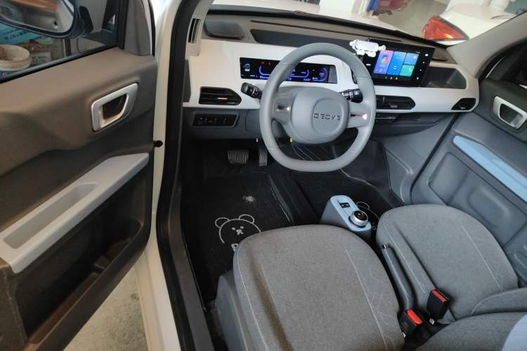 Used Geely Galaxy Panda 2025 210 km – Yuanqi Bear Driver Seat