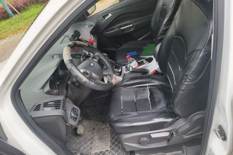 Used Ford Kuga 2015 1.5L GTDi Two-Wheel-Drive Comfort Model
