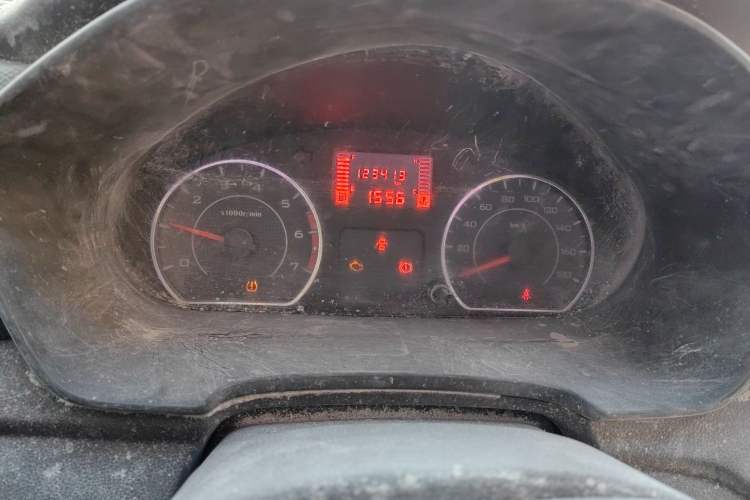 Used Wuling Hongguang V 2020 1.5L Commercial Vehicle China VI LAR